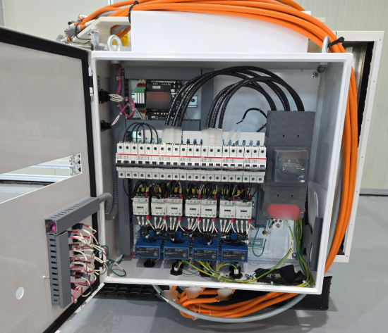 사진 사용됨 LAM RESEARCH 853-035223-003 판매용