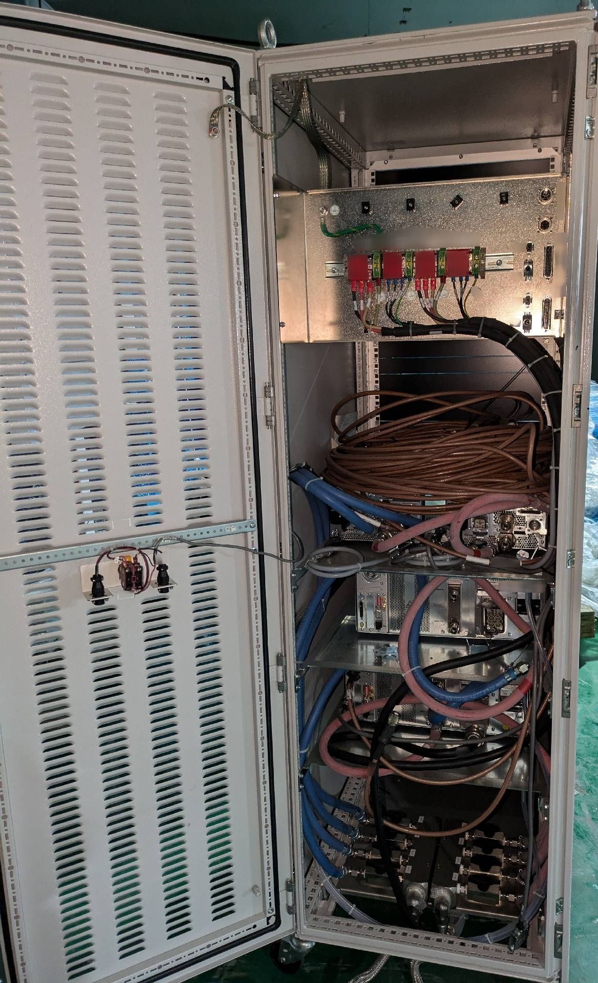 圖為 已使用的 LAM RESEARCH Altus Max 待售