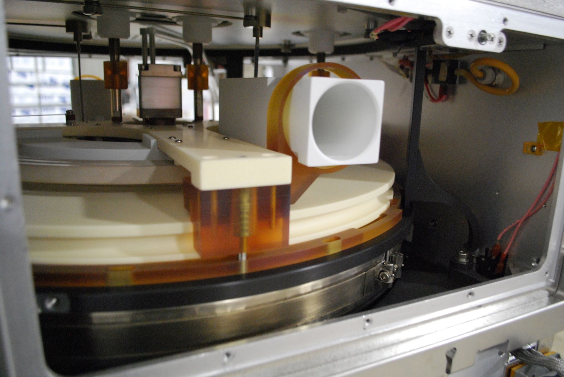 LAM RESEARCH Chamber for 2300 Kiyo Parts Used for sale price 9262254