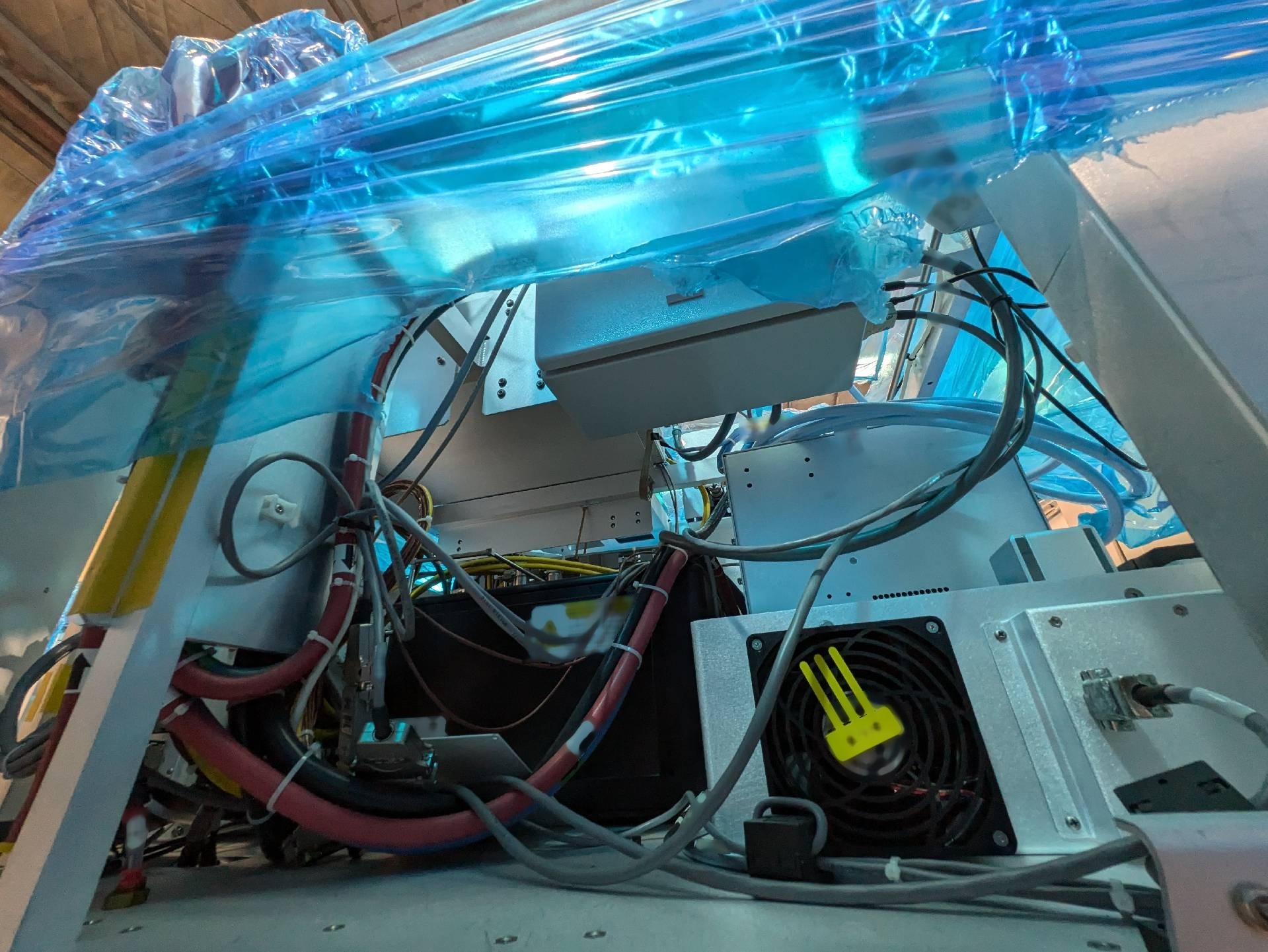 フォト（写真） 使用される LAM RESEARCH Lot of parts 販売のために