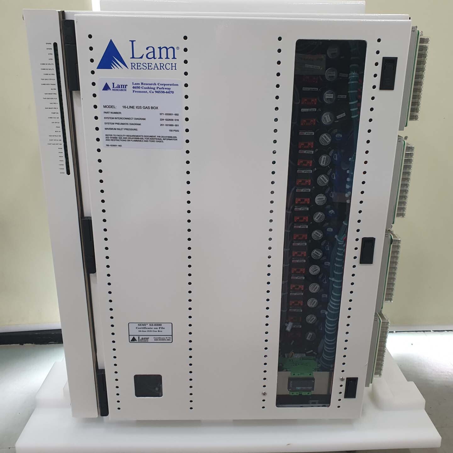 사진 사용됨 LAM RESEARCH Lot of gas boxes 판매용