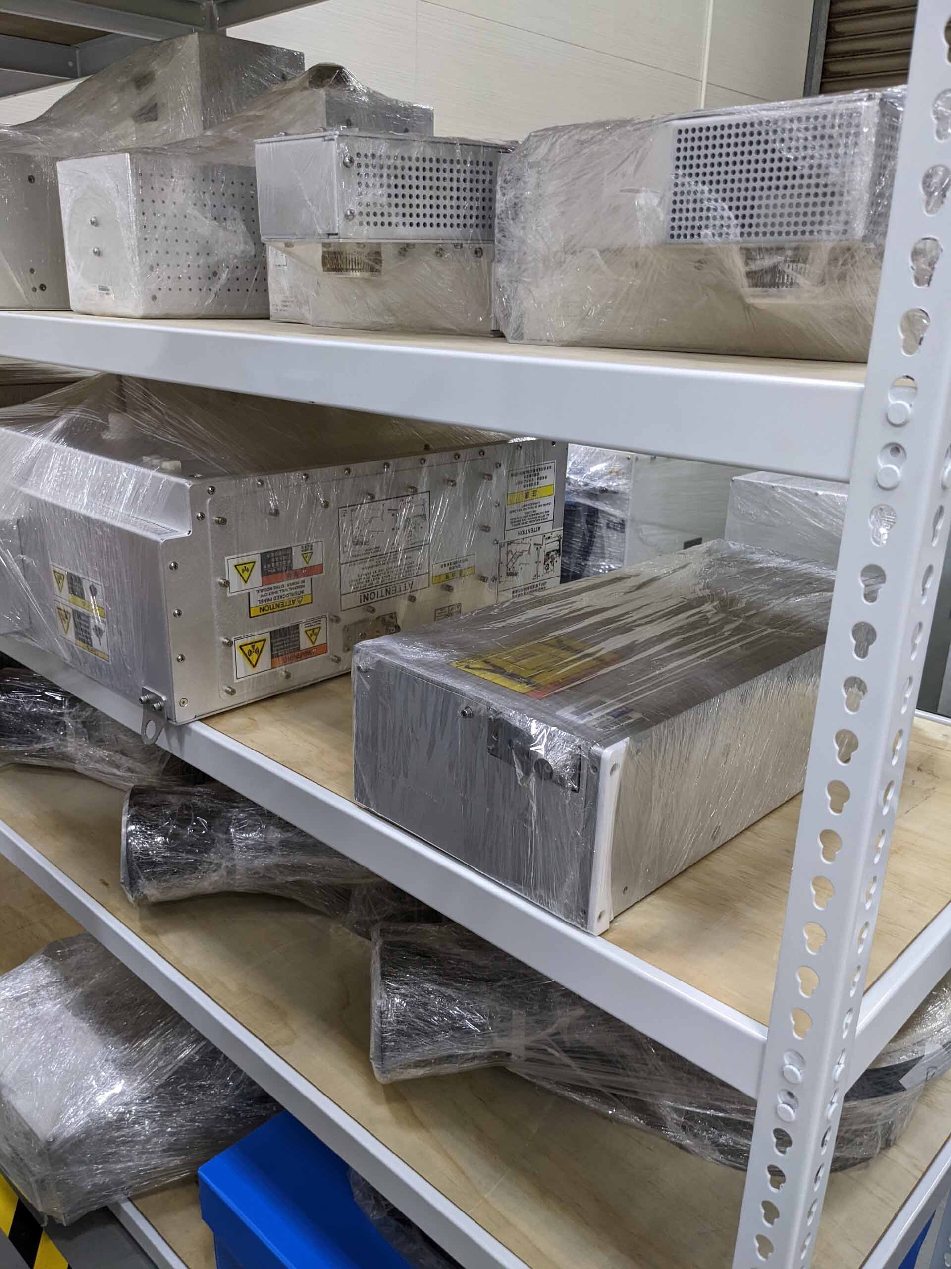 Photo Used LAM RESEARCH / ONTRAK Lot of spare parts For Sale