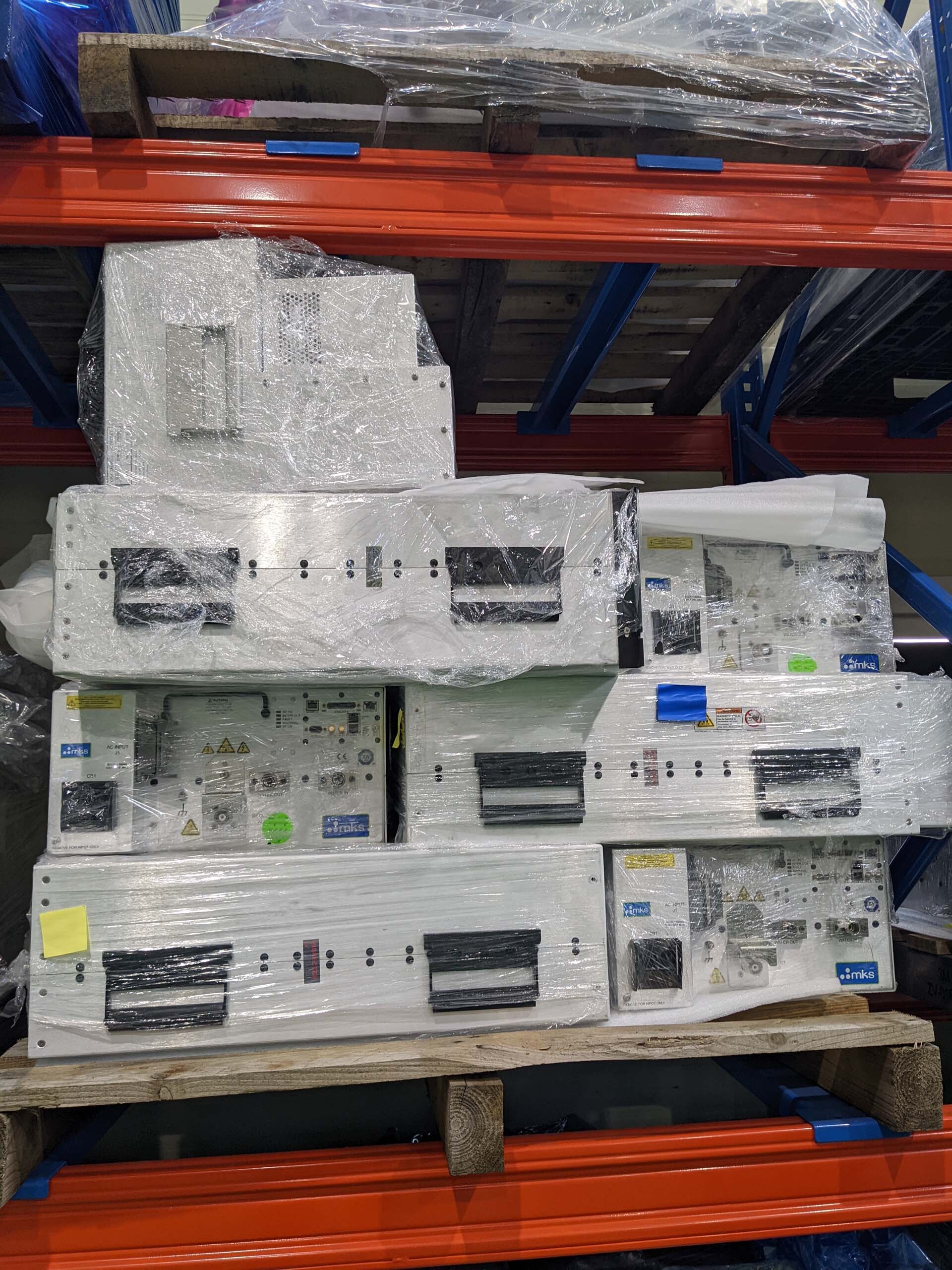 Photo Used LAM RESEARCH Spare parts for etcher For Sale