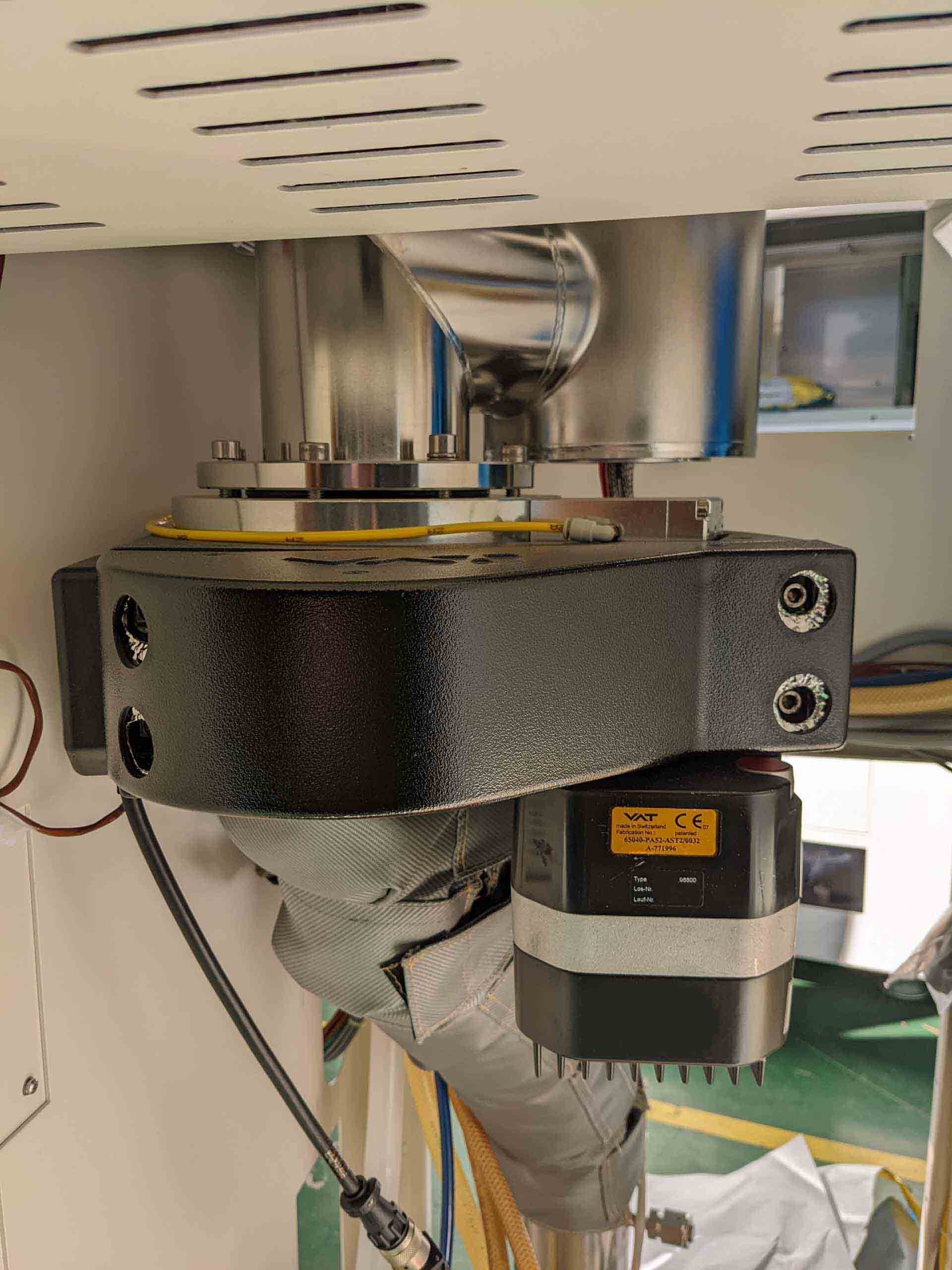 フォト（写真） 使用される LAM RESEARCH Microwave strip chamber for 2300 販売のために