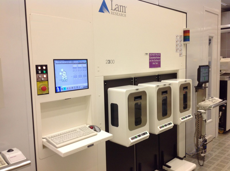 Photo Used LAM RESEARCH / ONTRAK 2300 Exelan Flex For Sale