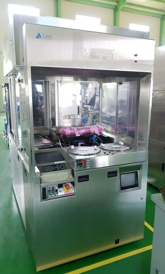 Photo Used LAM RESEARCH 9600 For Sale