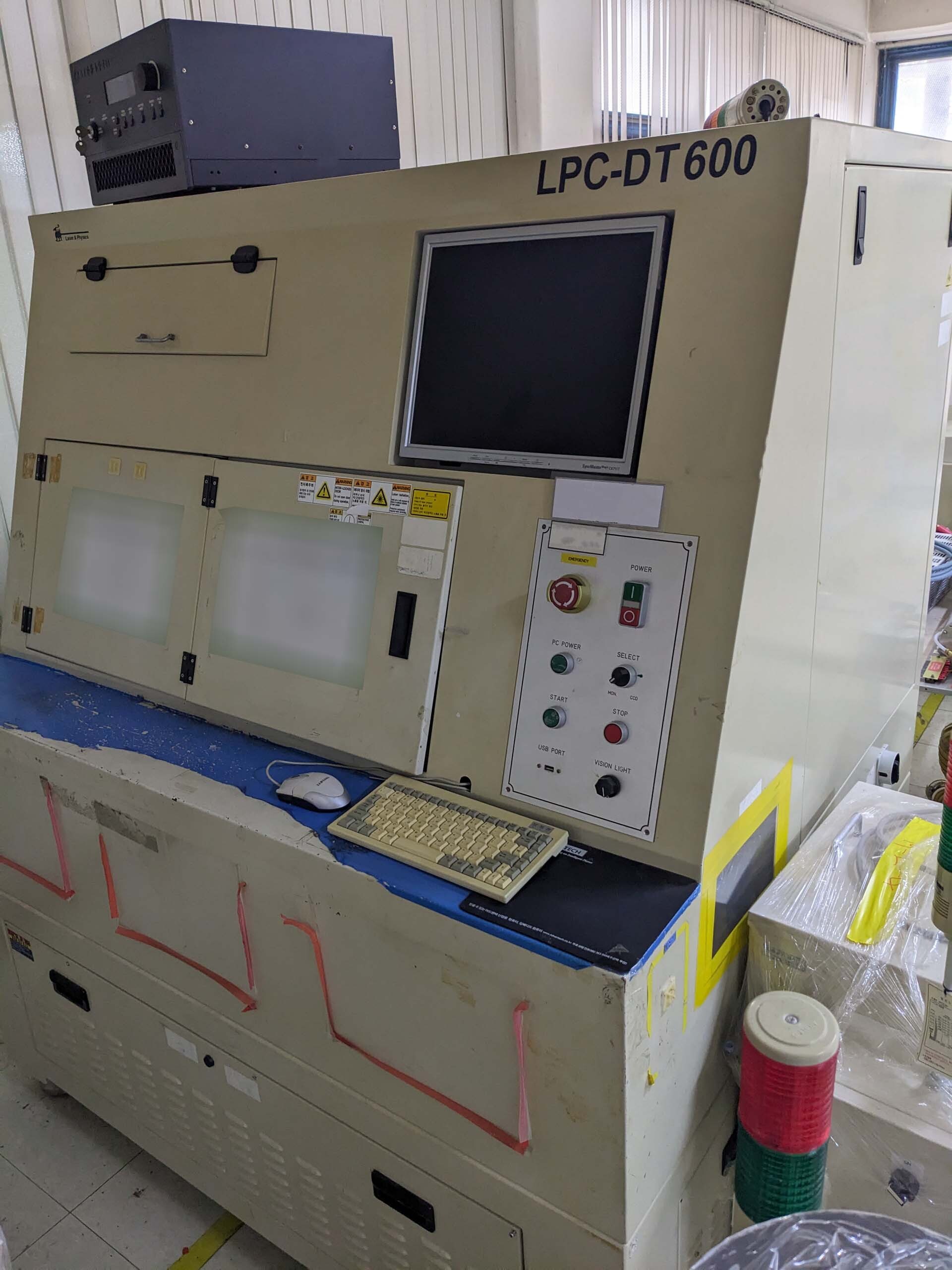 Photo Used LASER AND PHYSICS LPC-DT600 For Sale