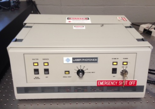 Photo Used LASER PHOTONICS YQL-102 For Sale