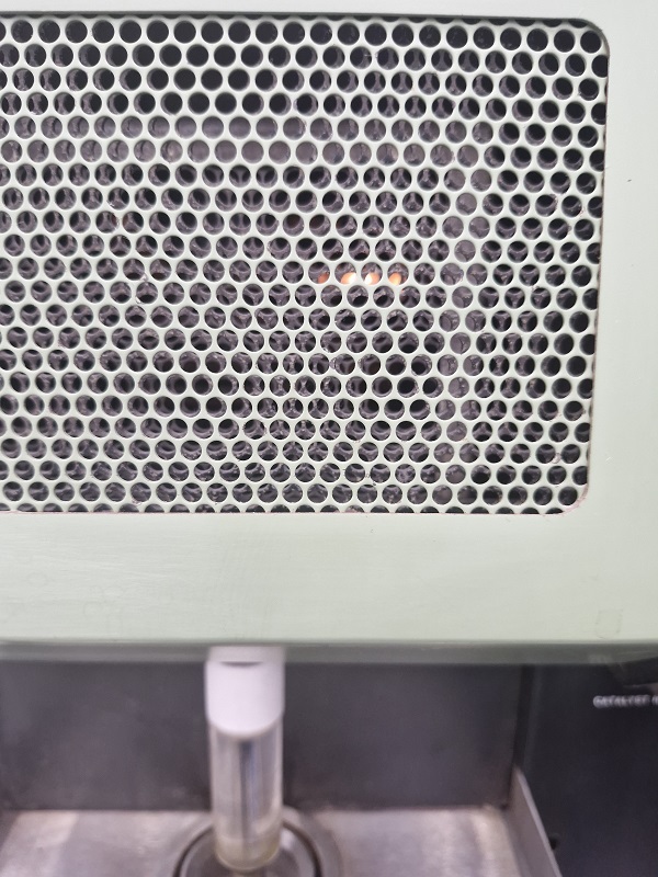 Foto Verwendet LECO CS-125 Zum Verkauf