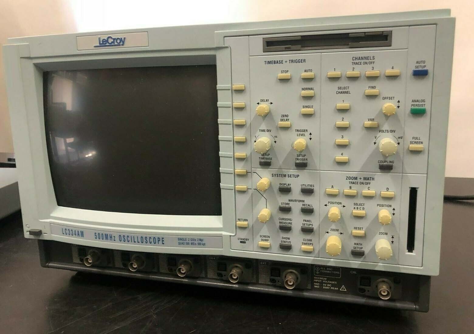 Photo Used LECROY LC334AM For Sale