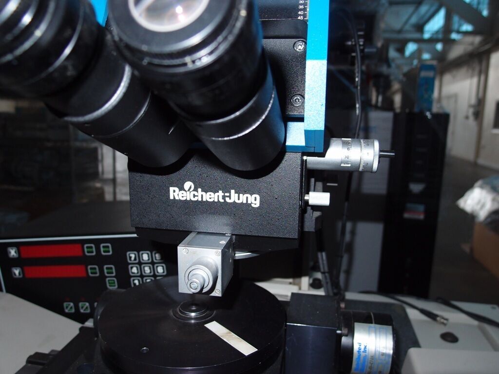 Photo Used LEICA REICHERT JUNG 852 For Sale