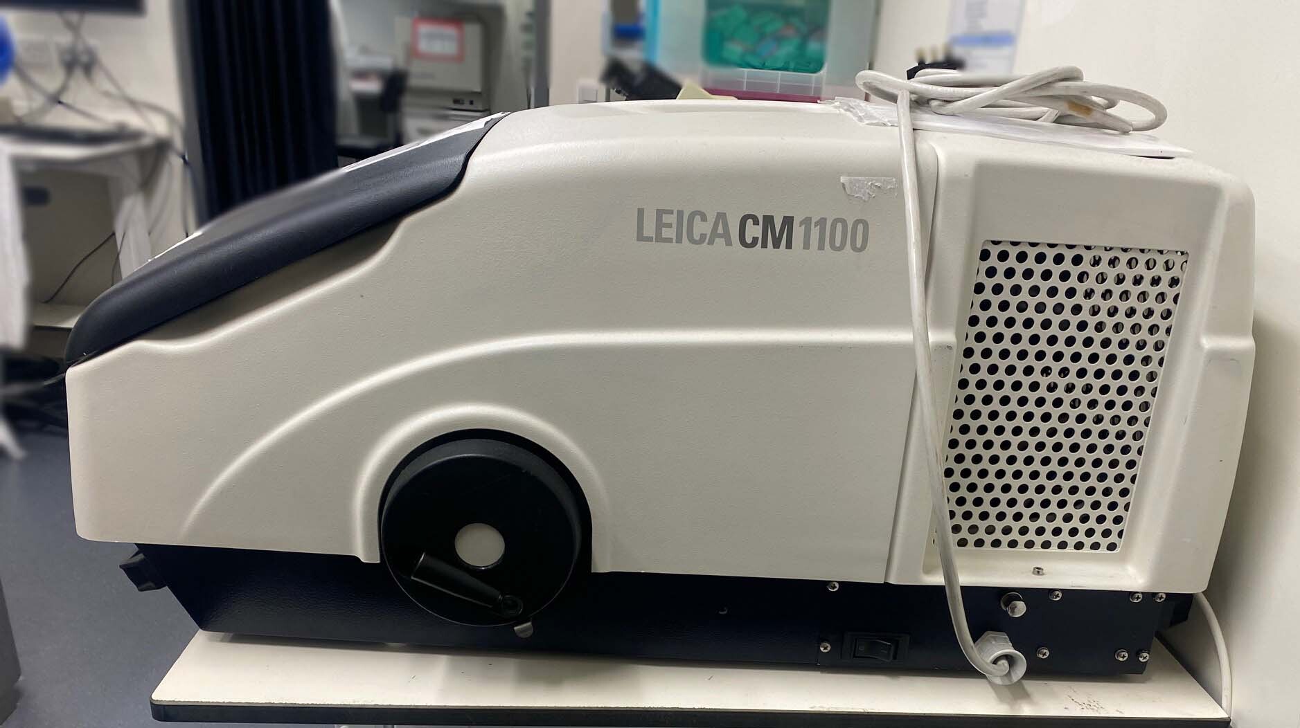 사진 사용됨 LEICA REICHERT CM 1100 판매용