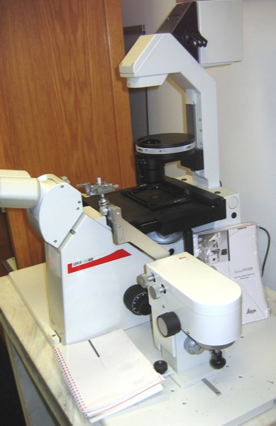 Photo Used LEICA DM IRB For Sale