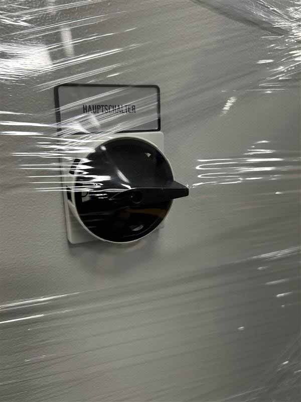 Photo Used LEITZ PMM 12106 For Sale