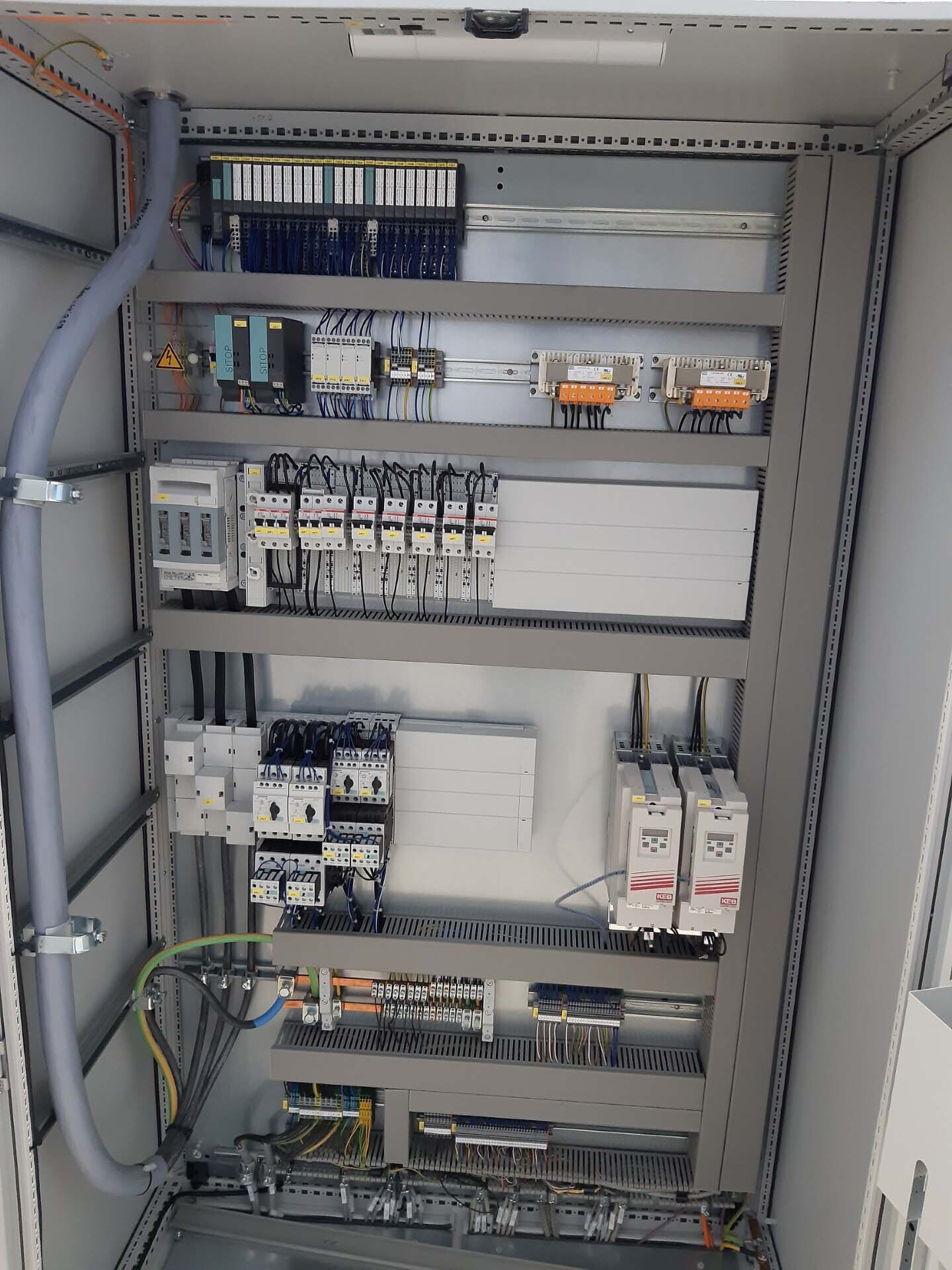 圖為 已使用的 LENZE GKR03‑2S SBH 06CC41 待售