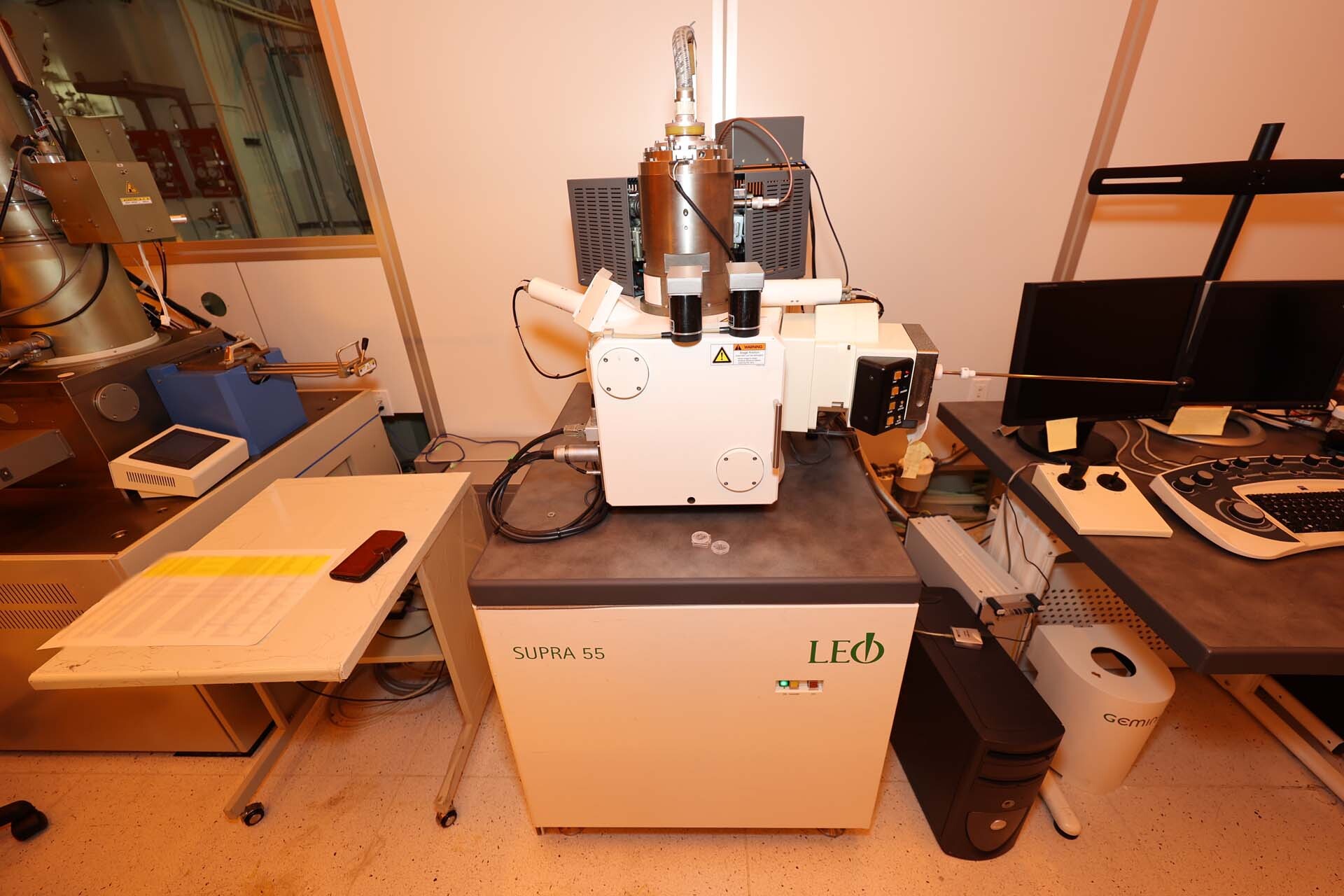 Foto Verwendet LEO / ZEISS Supra 55 Zum Verkauf