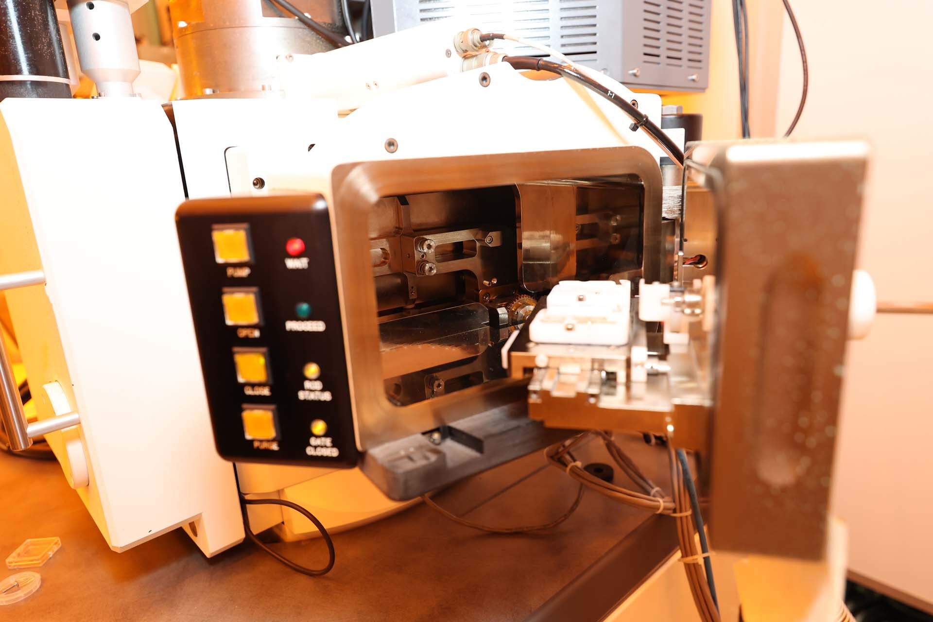 Foto Verwendet LEO / ZEISS Supra 55 Zum Verkauf