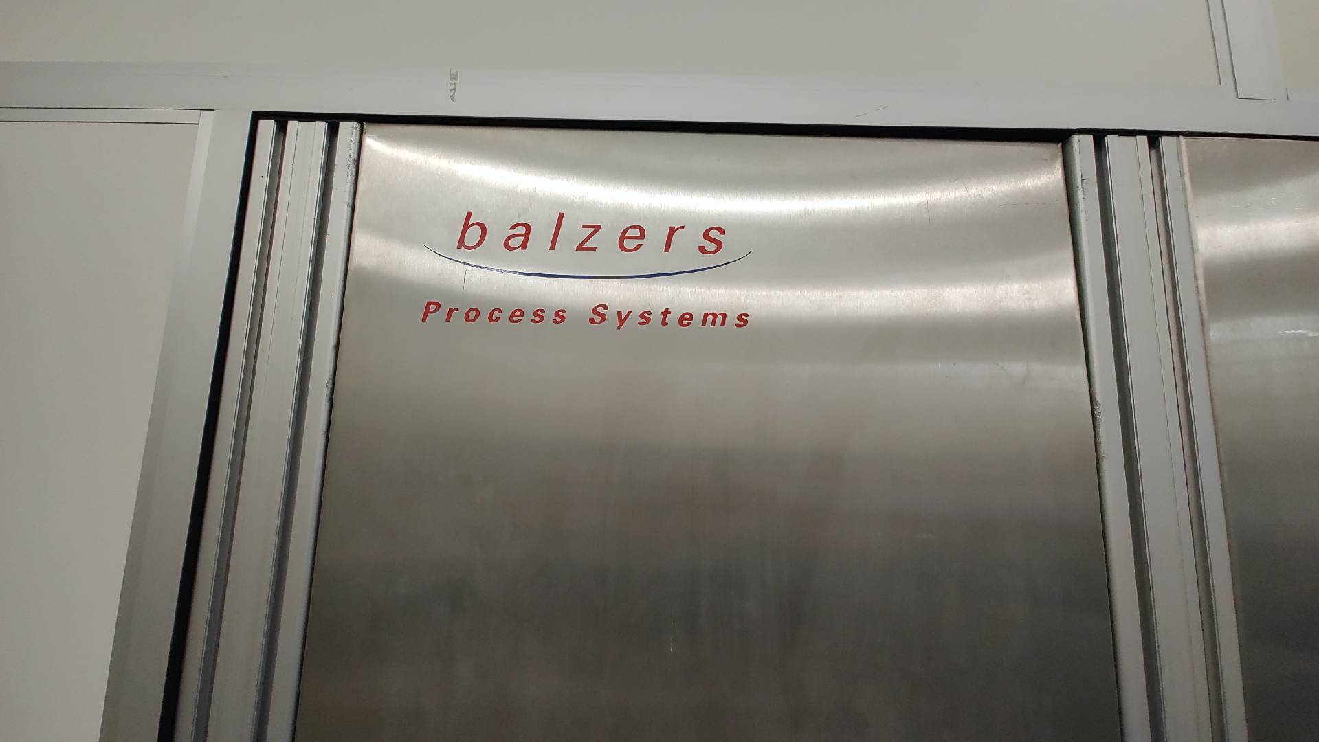 사진 사용됨 LEYBOLD / BALZERS ZH 620 판매용