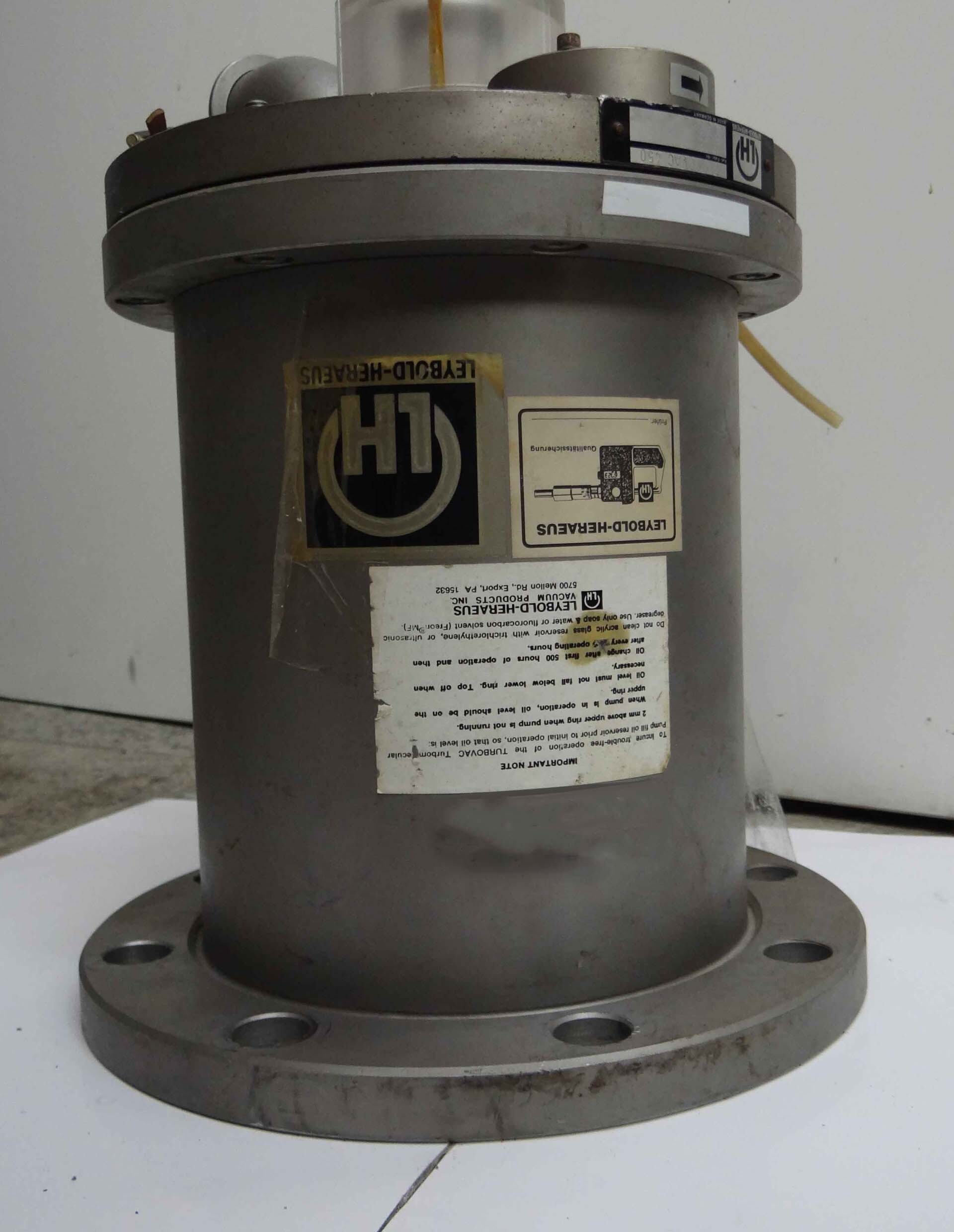 Foto Verwendet LEYBOLD HERAEUS 450 Zum Verkauf