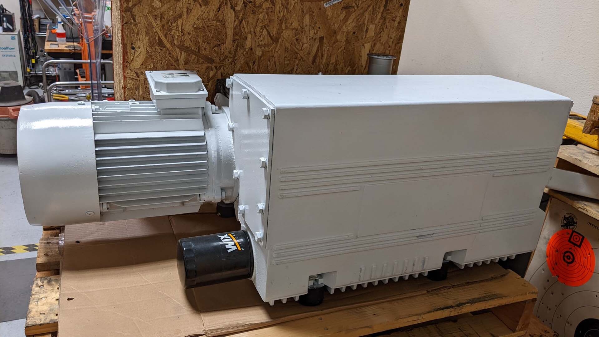 사진 사용됨 LEYBOLD HERAEUS SOGEVAC SV300 판매용
