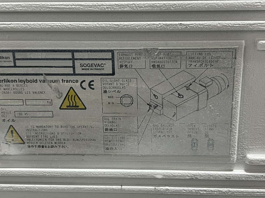 Photo Used LEYBOLD HERAEUS SV200 For Sale