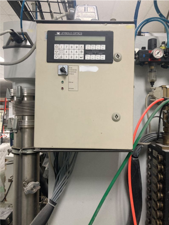 Photo Used LEYBOLD HERAEUS SYRUSpro 1510 For Sale