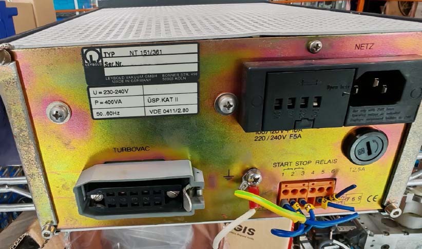 Photo Used LEYBOLD HERAEUS Turbotronik NT 151/361 For Sale