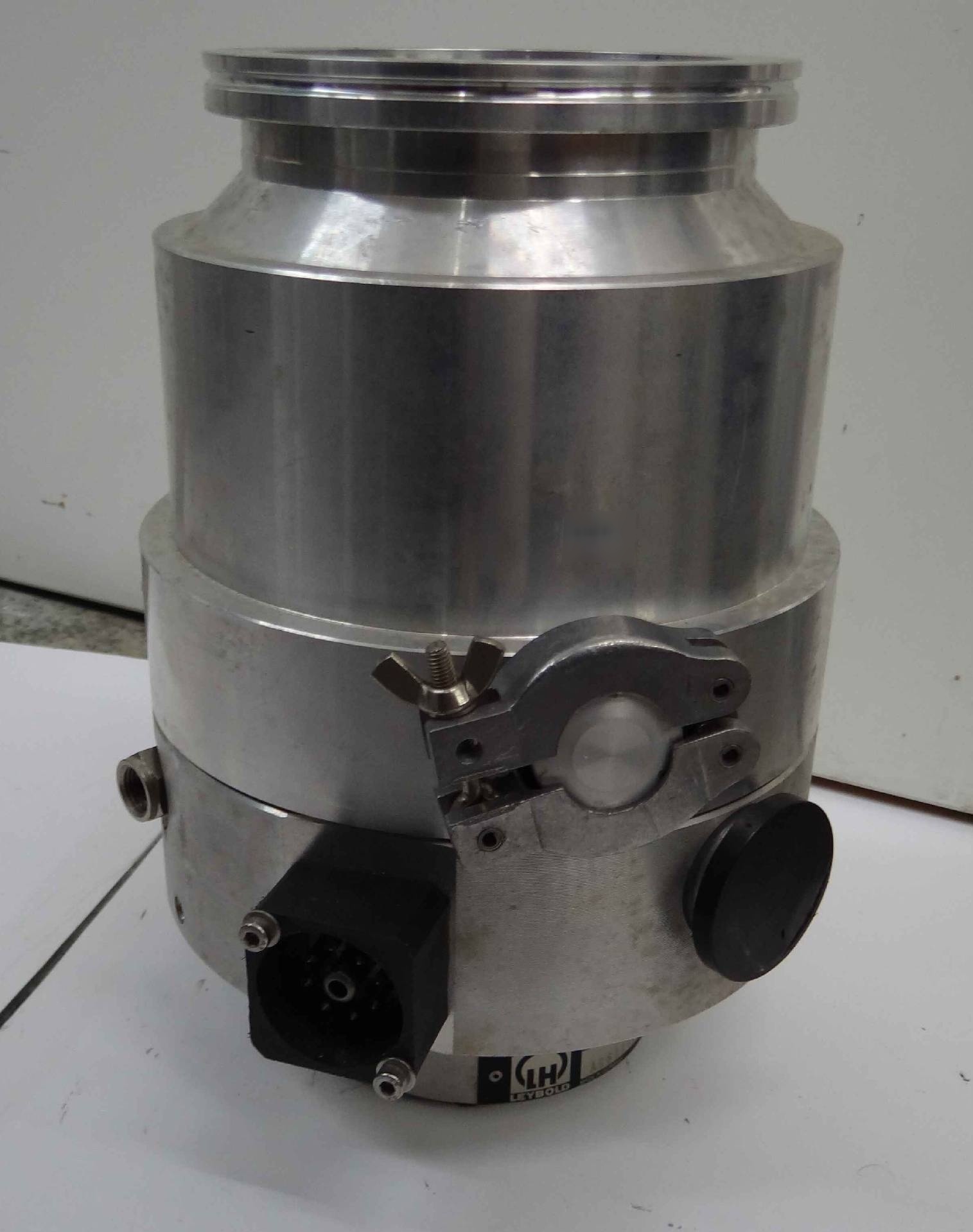 사진 사용됨 LEYBOLD HERAEUS TurboVac 361 판매용