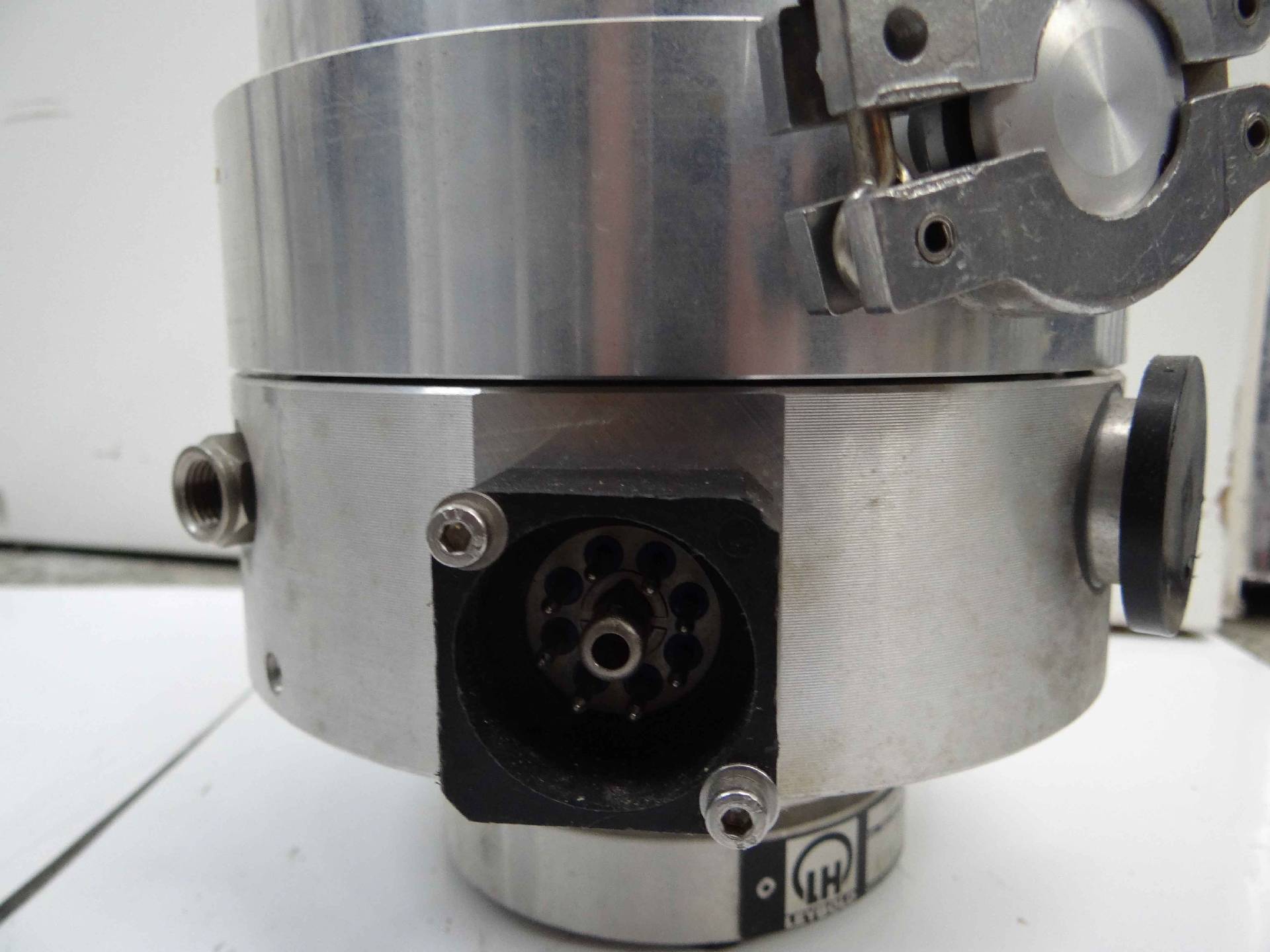 사진 사용됨 LEYBOLD HERAEUS TurboVac 361 판매용