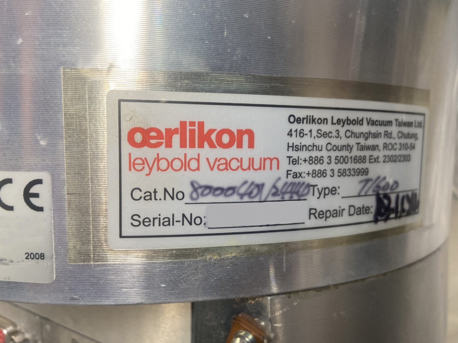 Photo Used LEYBOLD HERAEUS TurboVac T1600 For Sale