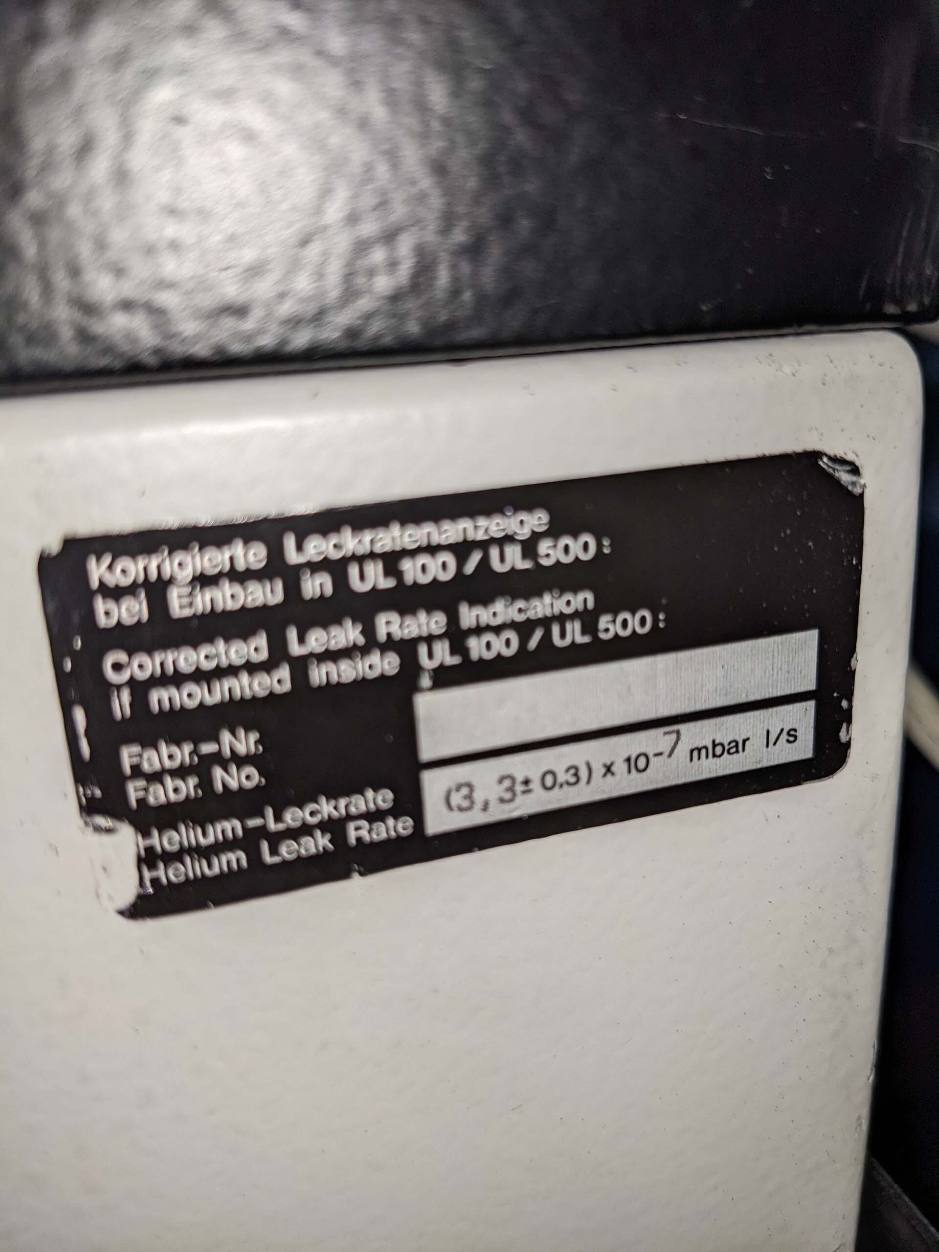 Foto Verwendet LEYBOLD HERAEUS UL 100 Plus Zum Verkauf