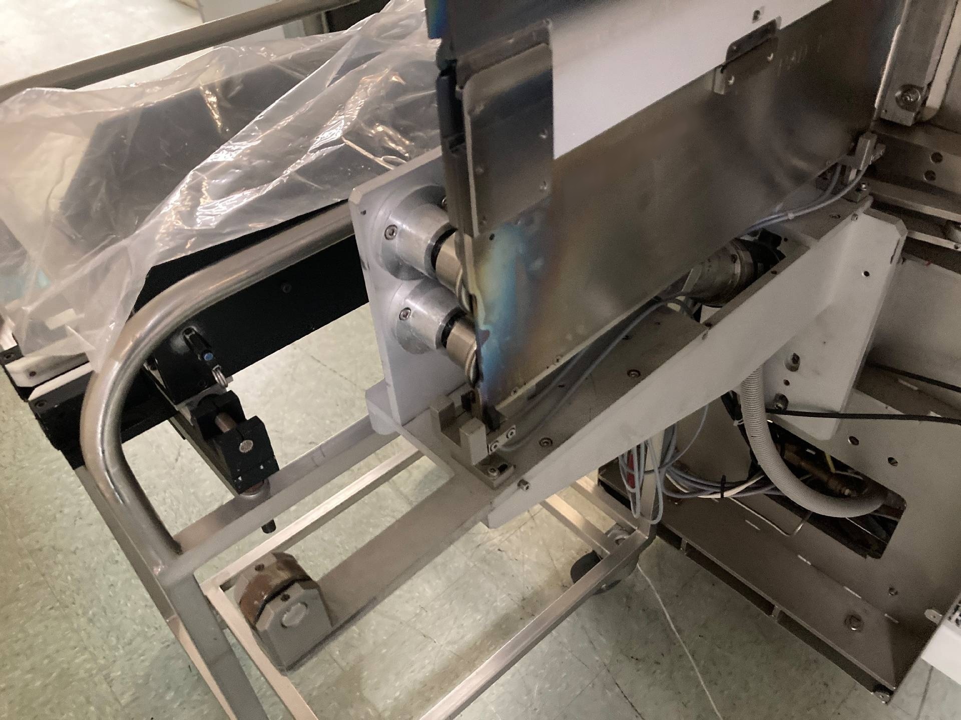 圖為 已使用的 LEYBOLD HERAEUS Z6000 待售