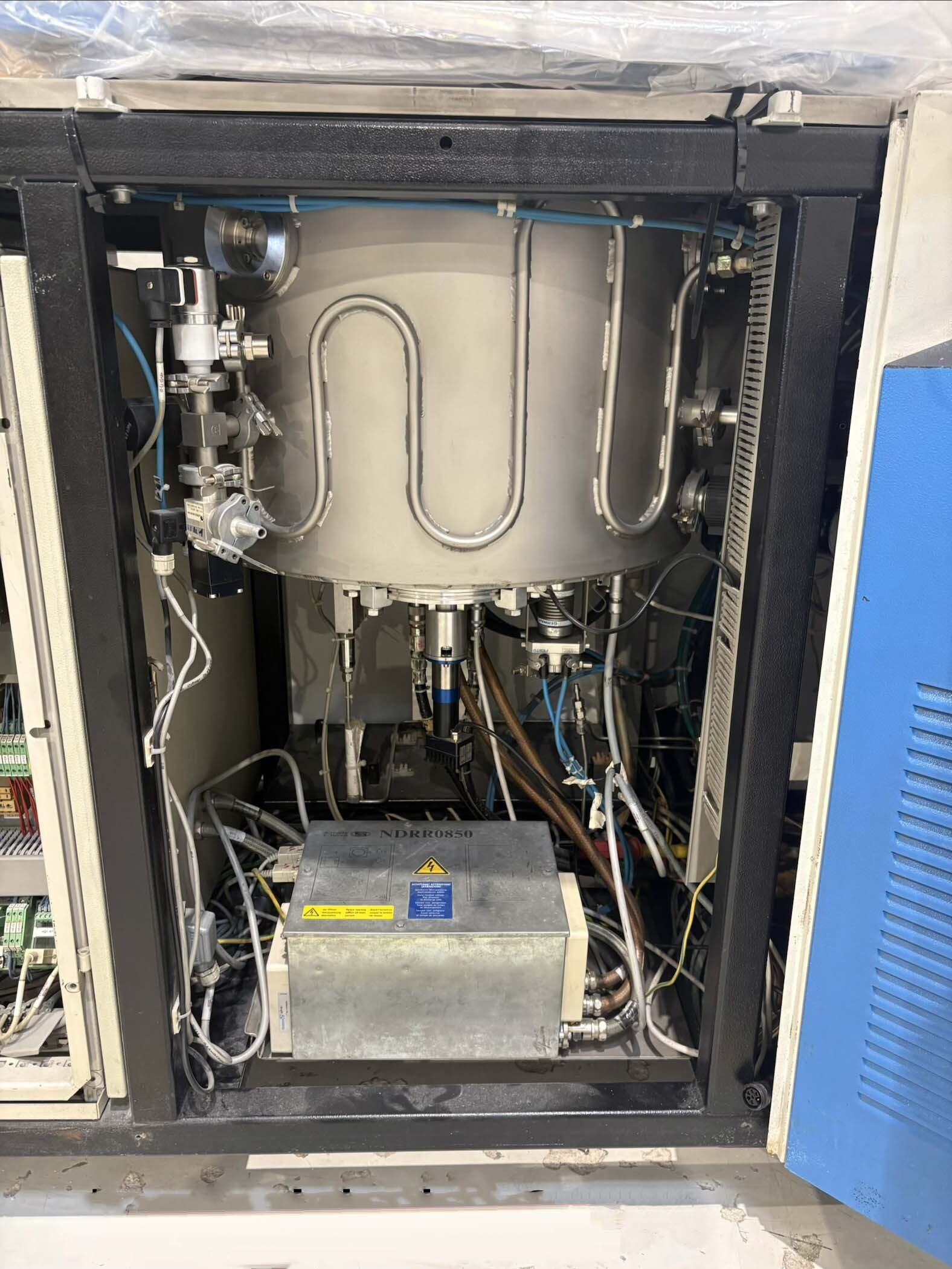 圖為 已使用的 LEYBOLD CCS 250 待售