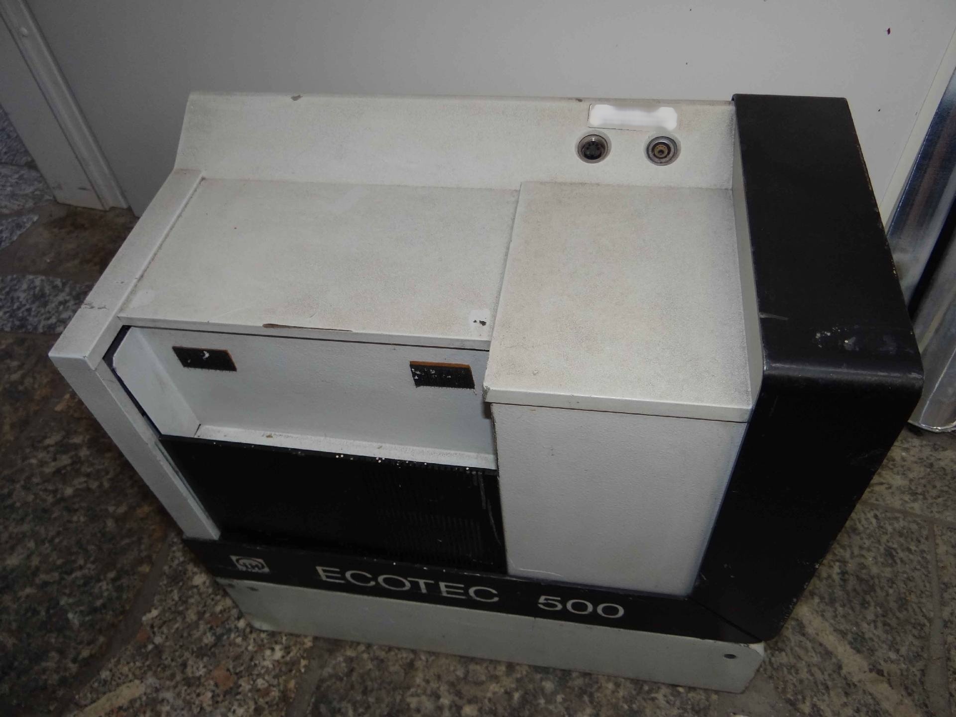 Photo Utilisé LEYBOLD Ecotec 500 À vendre