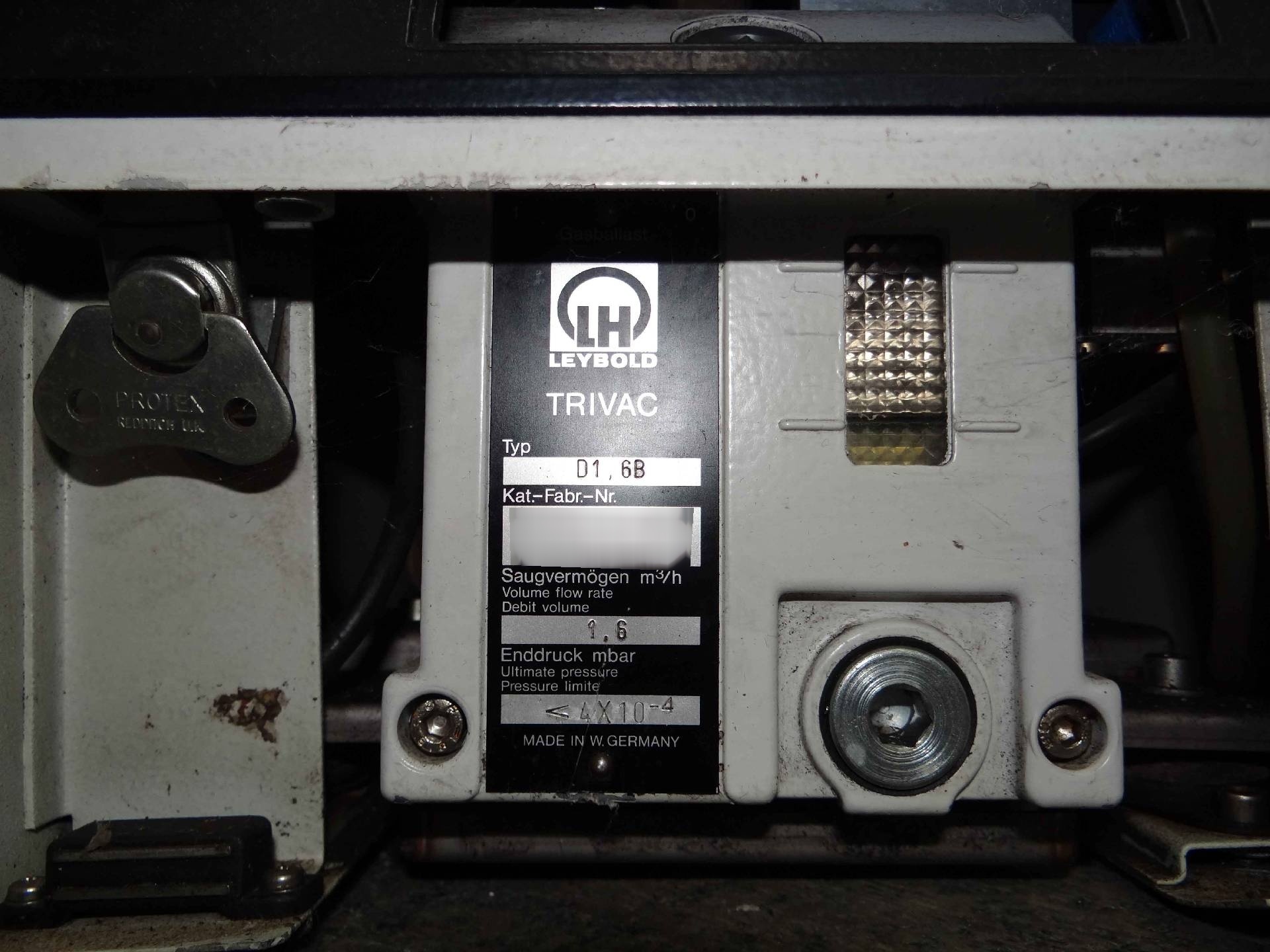 Photo Utilisé LEYBOLD Ecotec 500 À vendre
