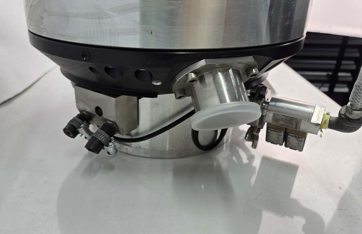 图为 已使用的 LEYBOLD MAG W 2200C 待售