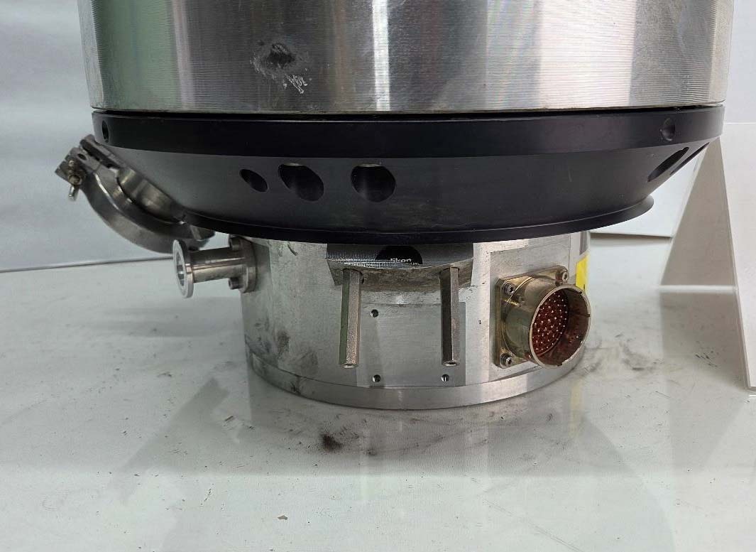 图为 已使用的 LEYBOLD MAG W 2200C 待售