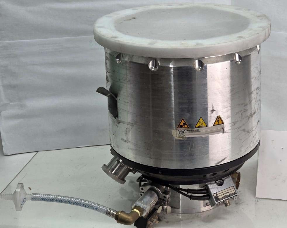 图为 已使用的 LEYBOLD MAG W 2200C 待售