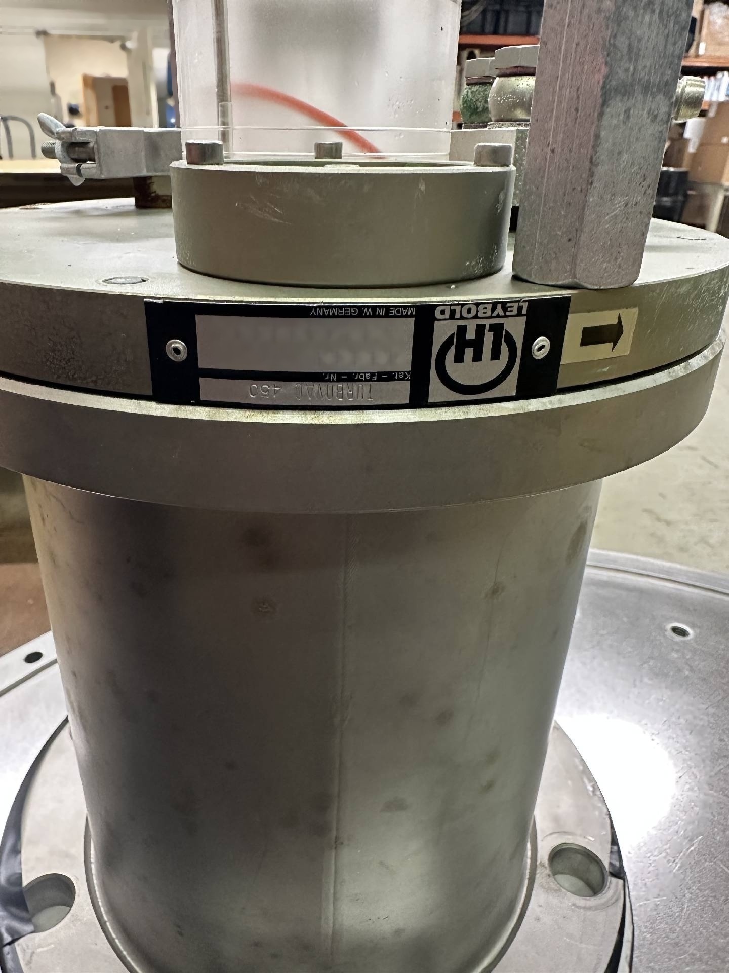 图为 已使用的 LEYBOLD TurboVac 450 待售