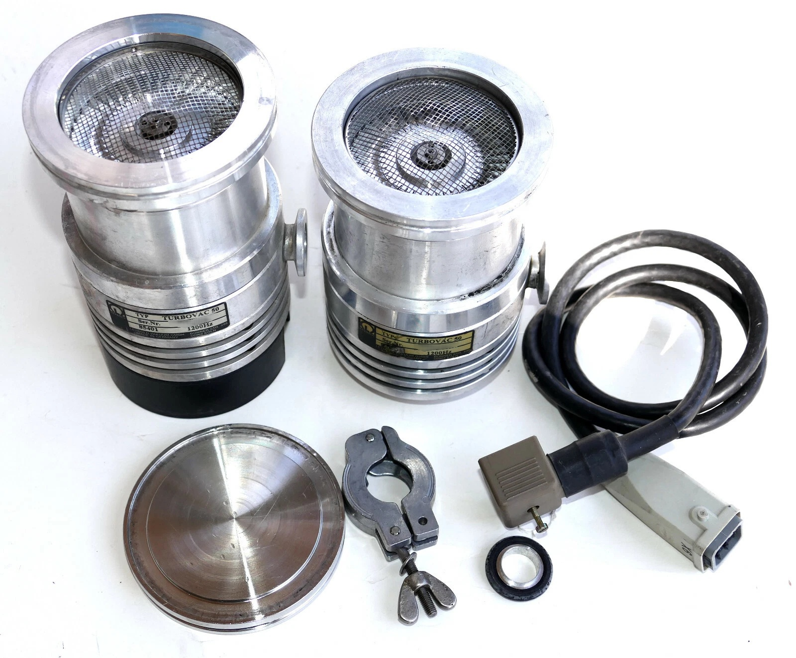 圖為 已使用的 LEYBOLD TurboVac 50 待售