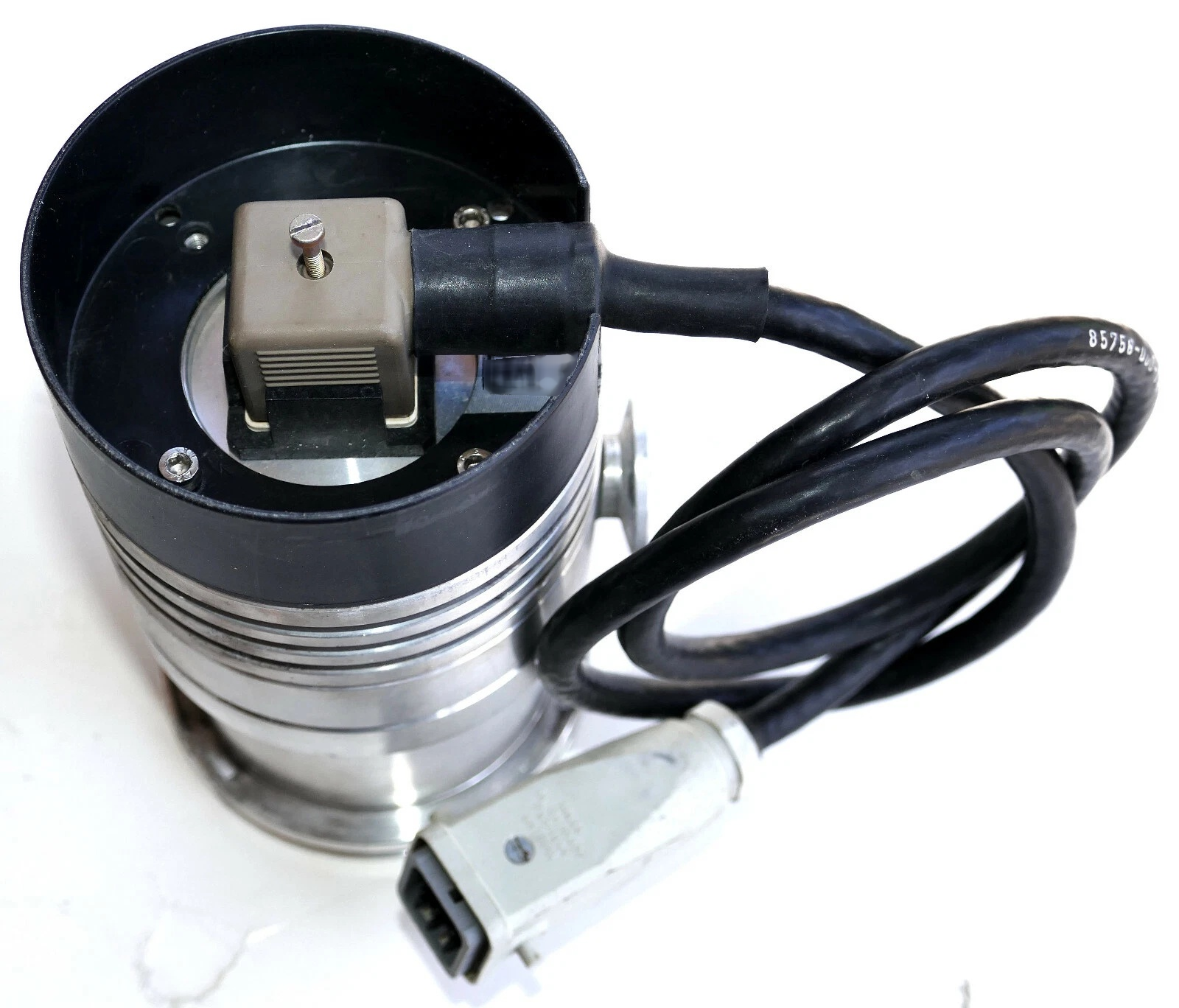 圖為 已使用的 LEYBOLD TurboVac 50 待售