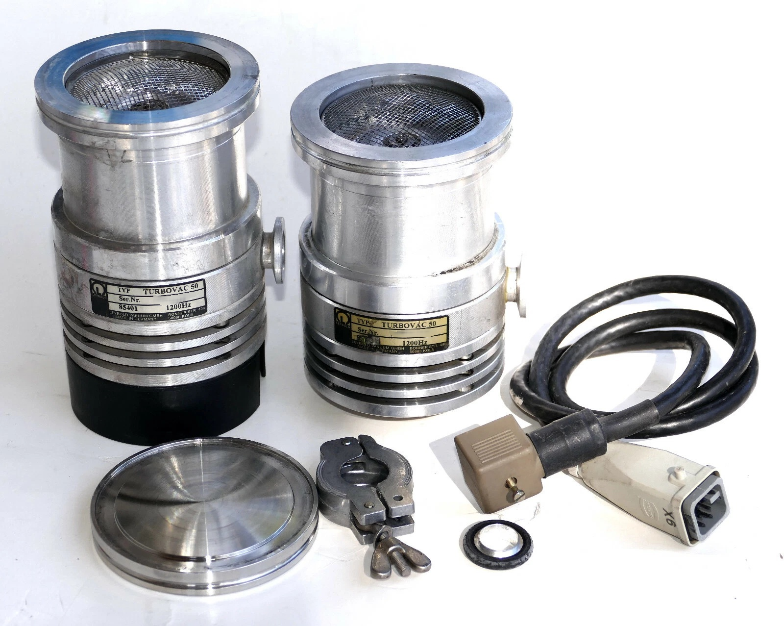 圖為 已使用的 LEYBOLD TurboVac 50 待售