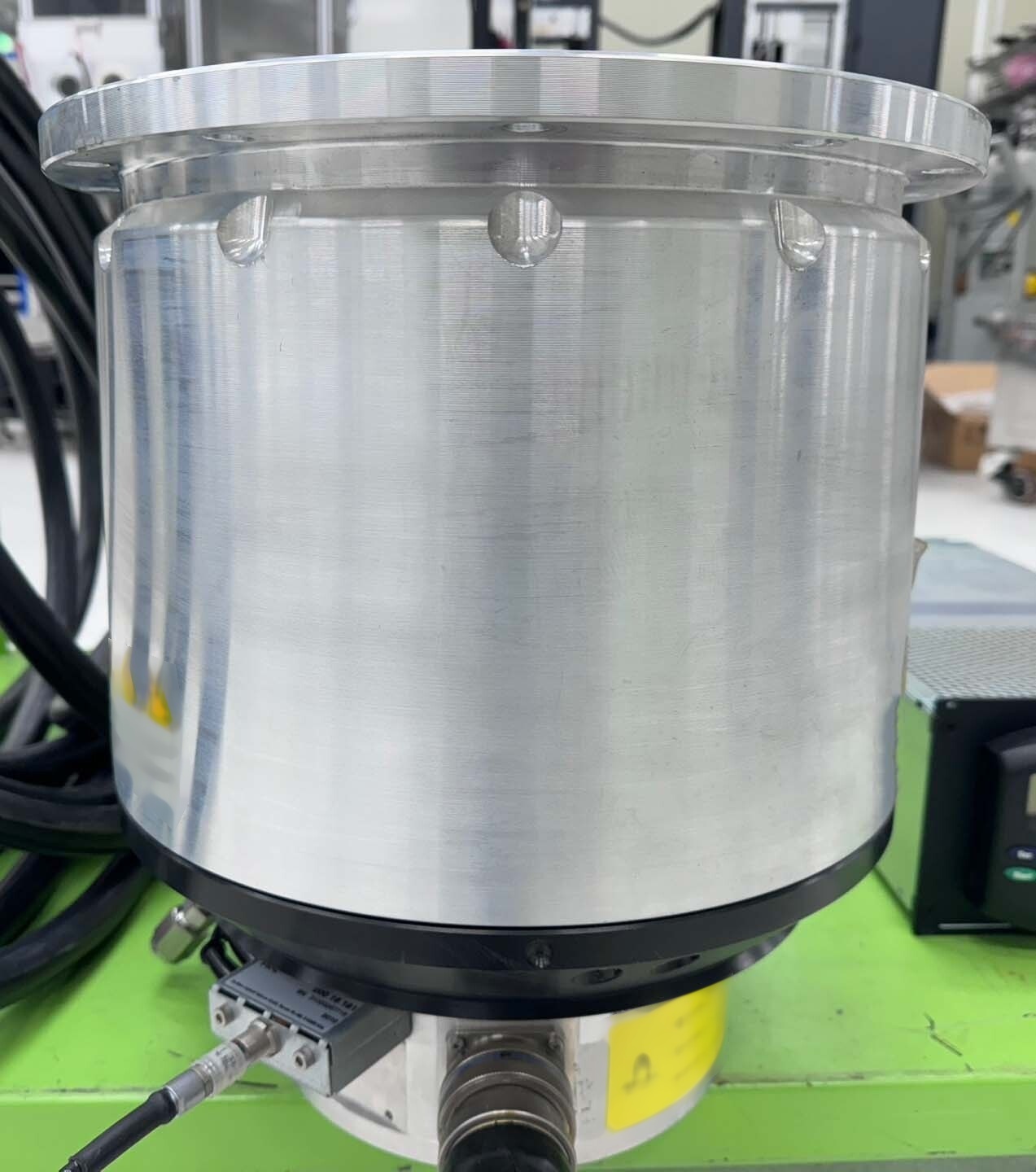 图为 已使用的 LEYBOLD Turbovac MAG W 2200C 待售