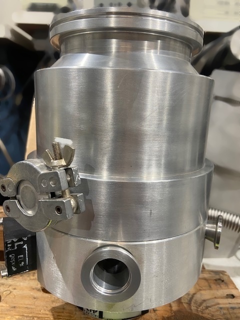 Photo Utilisé LEYBOLD Turbovac TMP 361C À vendre