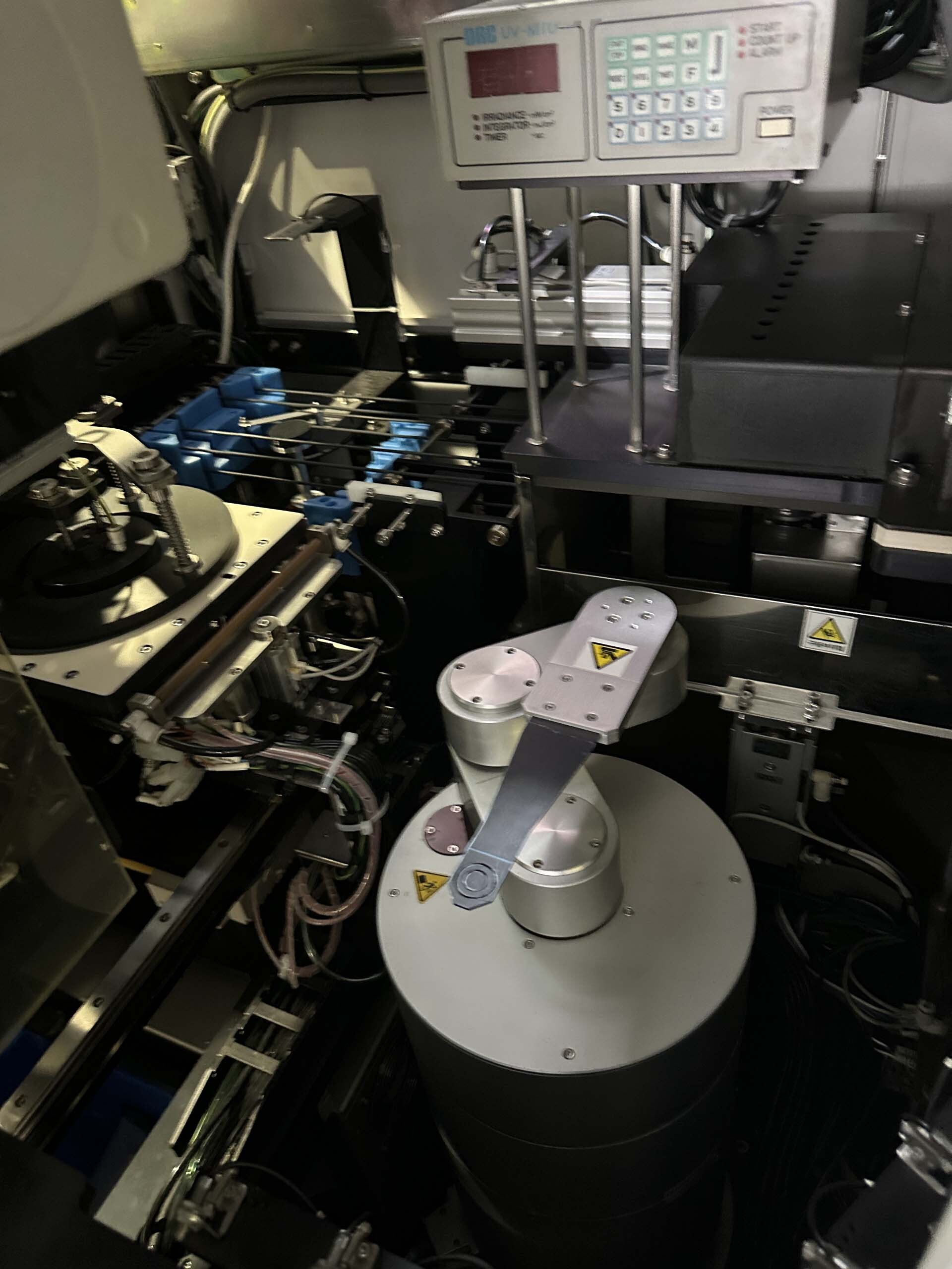 图为 已使用的 ADWILL / LINTEC RAD 3000 F/8 待售