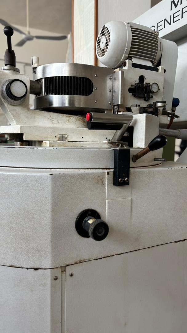 图为 已使用的 LOH MT-2 待售