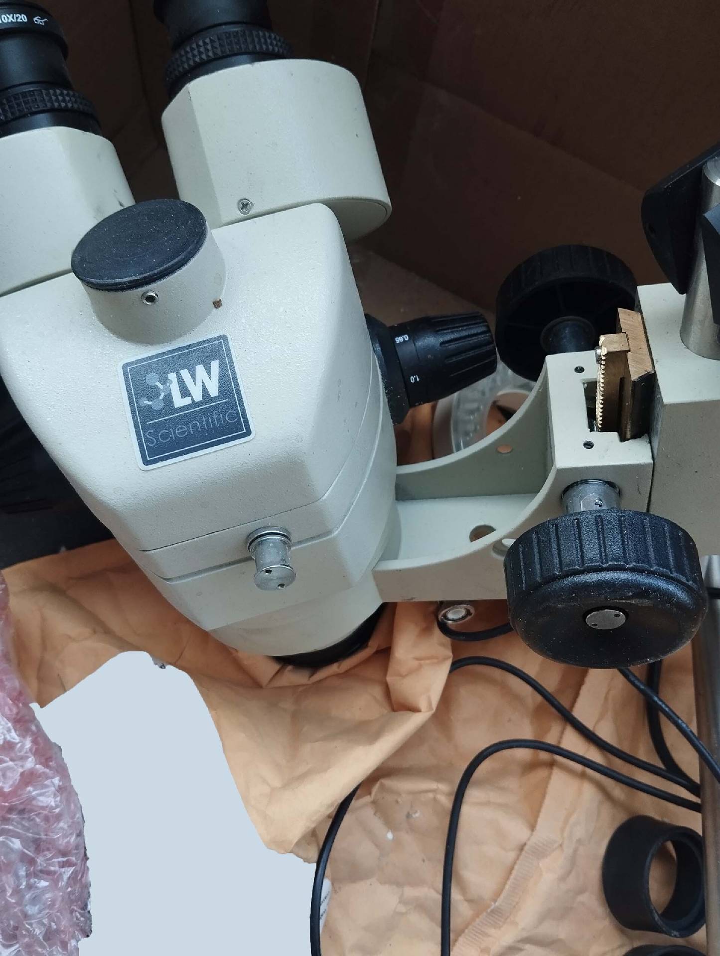 Foto Verwendet LW SCIENTIFIC Z-2 Zoom Zum Verkauf