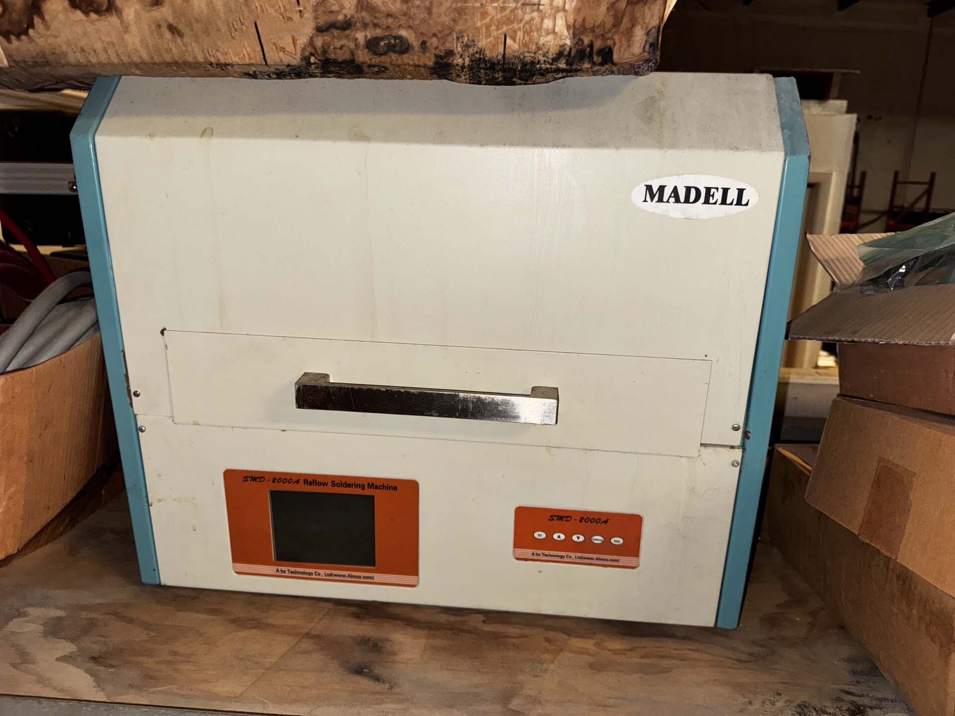 Foto Verwendet MADELL SMD-2000A Zum Verkauf