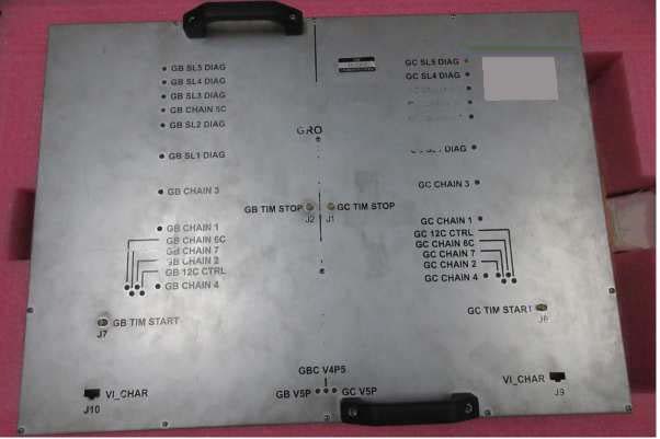 사진 사용됨 MAGNUM Lot of spare parts for SV and PV Tester 판매용