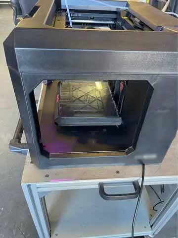 图为 已使用的 MAKERBOT Replicator 待售